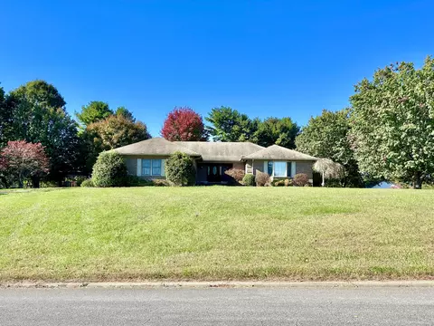 930 Winding Ridge Dr, Somerset, KY 42503