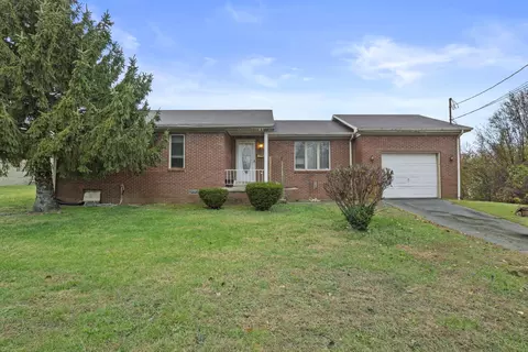 41 7th St, Winchester, KY 40391