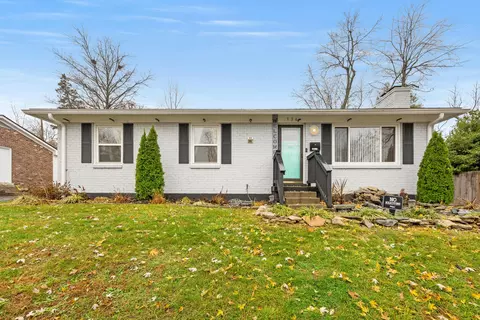 936 Lily Dr, Lexington, KY 40504