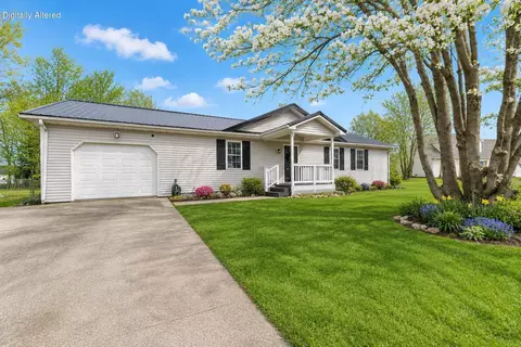 216 Raintree Cir, Stanford, KY 40484