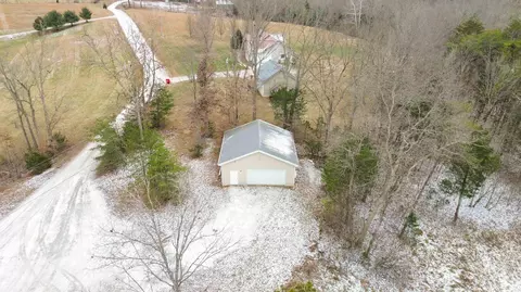 View/Area - 1031 Hidden Ridge Dr, Waco, KY 40385 photo 1 of 7