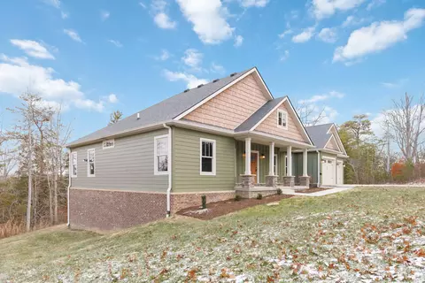 Exterior - 1031 Hidden Ridge Dr, Waco, KY 40385 photo 2 of 10