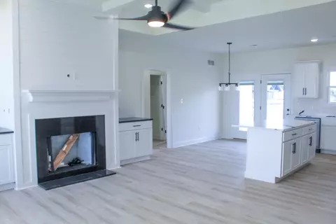 917 Seminole Trl, Richmond, KY 40475 photo 2