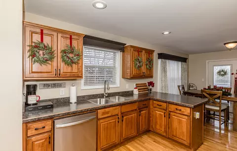 Kitchen - 108 Cedar Stream Dr, Paris, KY 40361 photo 5 of 5