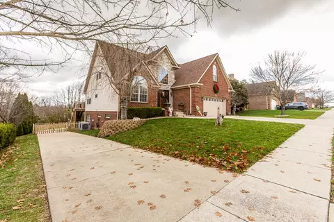 Exterior - 108 Cedar Stream Dr, Paris, KY 40361 photo 3 of 9