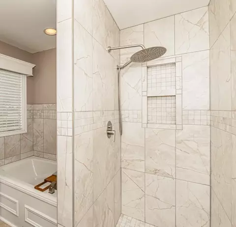 Bath - 108 Cedar Stream Dr, Paris, KY 40361 photo 2 of 3