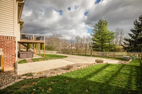 Exterior - 108 Cedar Stream Dr, Paris, KY 40361 photo 4 of 9