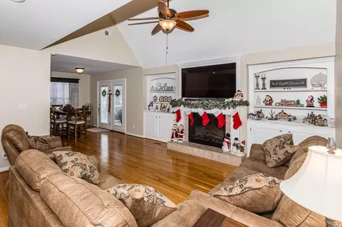 Living - 108 Cedar Stream Dr, Paris, KY 40361 photo 1 of 3