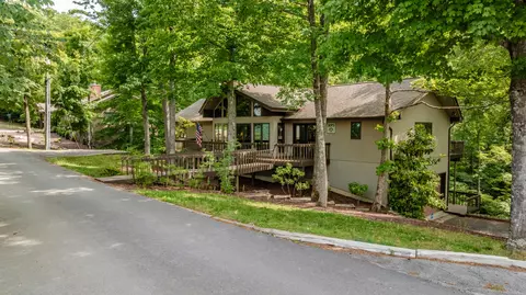 893 Lily Creek Ln, Jamestown, KY 42629
