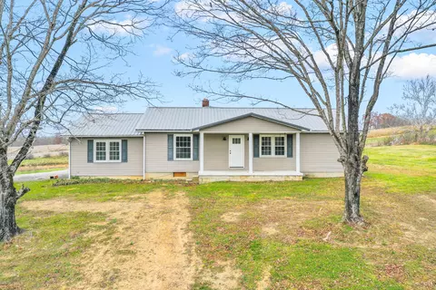 Exterior - 1176 Eberle Rd, Mckee, KY 40447 photo 1 of 10