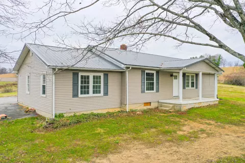 Exterior - 1176 Eberle Rd, Mckee, KY 40447 photo 2 of 10
