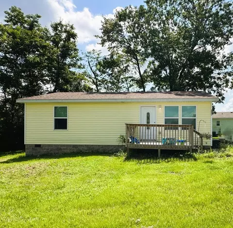 2001 Sharkey Rd, Morehead, KY 40351