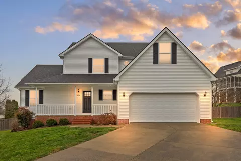 104 Greenfield Ct, Danville, KY 40422