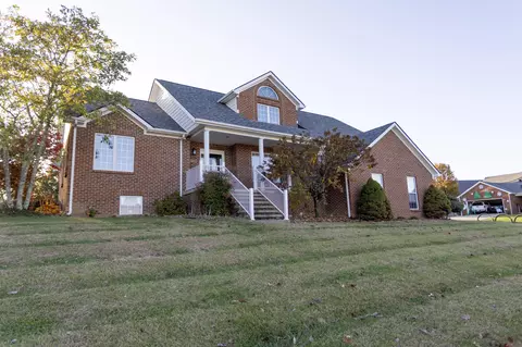 595 Earlymeade Dr, Winchester, KY 40391