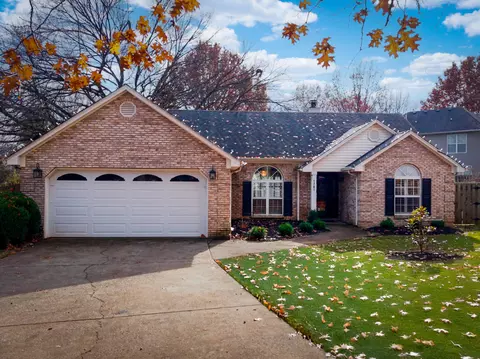 1701 Headley Grn, Lexington, KY 40504