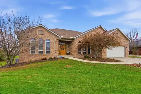 102 Jeannette Ave, Frankfort, KY 40601