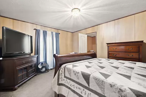 Bedroom - 535 Ashana Rd, Jackson, KY 41339 photo 8 of 8