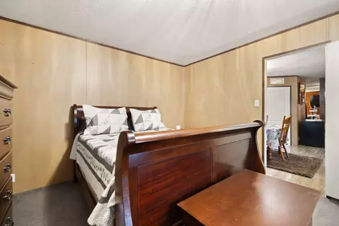 Bedroom - 535 Ashana Rd, Jackson, KY 41339 photo 6 of 8
