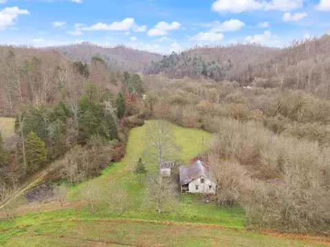 Exterior - 535 Ashana Rd, Jackson, KY 41339 photo 2 of 4