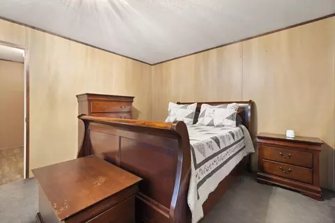 Bedroom - 535 Ashana Rd, Jackson, KY 41339 photo 5 of 8