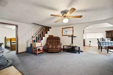 Living - 535 Ashana Rd, Jackson, KY 41339 photo 1 of 6