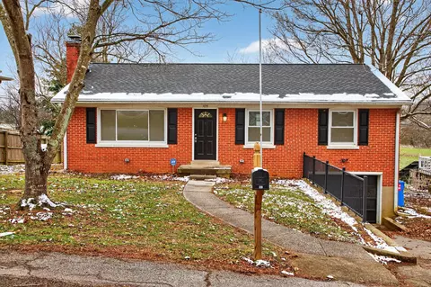103 Highview Dr, Midway, KY 40347