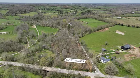987 Pauls Mill Rd, Versailles, KY 40383