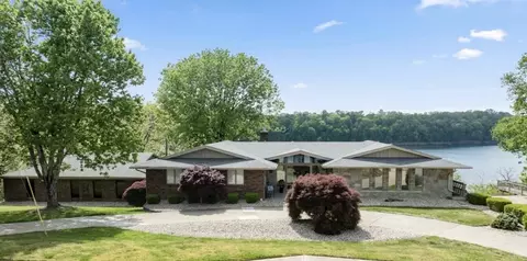 275 Lakeview Dr, Somerset, KY 42503