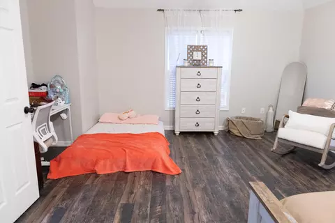 Bedroom - 236 Autumn Ct, Berea, KY 40403 photo 8 of 9