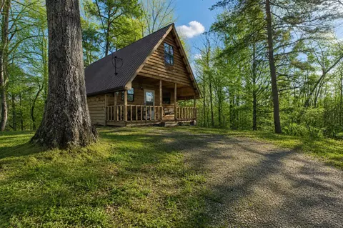 214 Lindsey Ln, Wellington, KY 40387