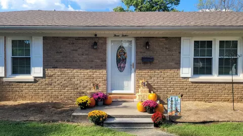 312 Forrest Dr, Lawrenceburg, KY 40342