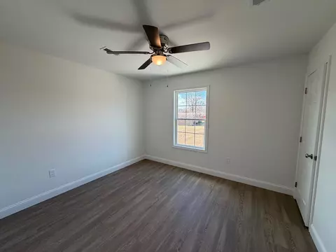 Bedroom - 1407 Madison St, Corbin, KY 40701 photo 4 of 4