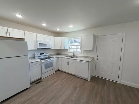 Kitchen - 1407 Madison St, Corbin, KY 40701 photo 1 of 3