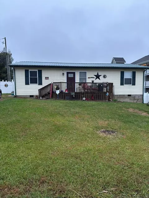 1429 Gene Wilson Blvd, Louisa, KY 41230