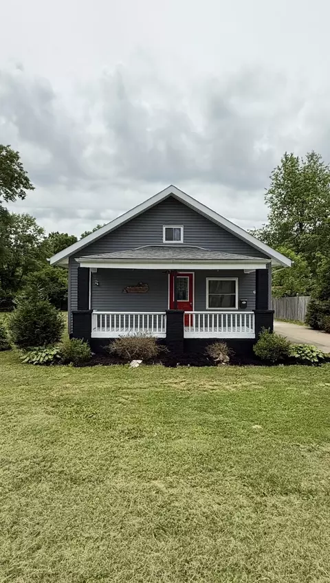 Exterior - 606 Prospect St, Berea, KY 40403 photo 9 of 15