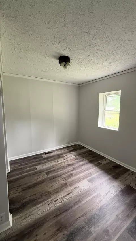Bedroom - 606 Prospect St, Berea, KY 40403 photo 1 of 1