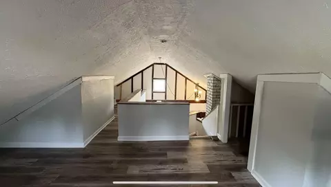 Entry Way - 606 Prospect St, Berea, KY 40403 photo 1 of 4