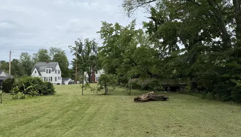 Exterior - 606 Prospect St, Berea, KY 40403 photo 6 of 15