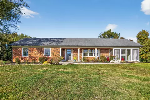 445 Ashley Camp Rd, Harrodsburg, KY 40330