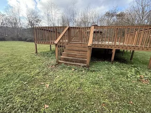 Exterior - 32 Garrett St, Dayhoit, KY 40824 photo 6 of 7