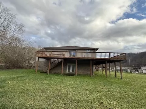 Other - 32 Garrett St, Dayhoit, KY 40824 photo 1 of 13