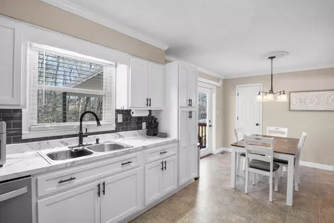 Kitchen - 310 Forego Trl, Corbin, KY 40701 photo 4 of 6