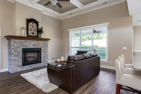 Living - 107 Mallard Point Ct, Georgetown, KY 40324 photo 2 of 2