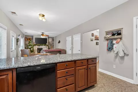 Kitchen - 111 Valhalla Pl, Georgetown, KY 40324 photo 3 of 4