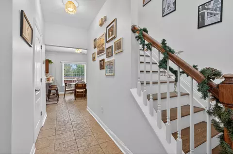 Entry Way - 111 Valhalla Pl, Georgetown, KY 40324 photo 2 of 2