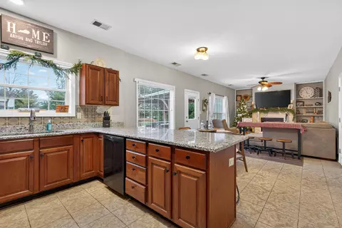 Kitchen - 111 Valhalla Pl, Georgetown, KY 40324 photo 1 of 4