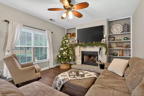 Living - 111 Valhalla Pl, Georgetown, KY 40324 photo 1 of 1