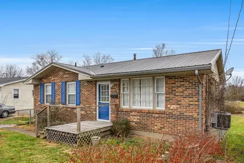 Exterior - 405 Chambers St, Paris, KY 40361 photo 2 of 9