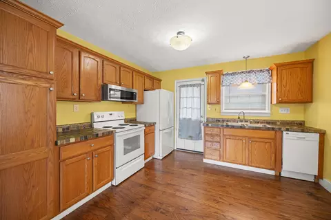 Kitchen - 405 Chambers St, Paris, KY 40361 photo 1 of 1