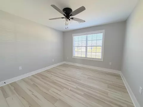 Bedroom - 227 Brook Cv, Berea, KY 40403 photo 3 of 3